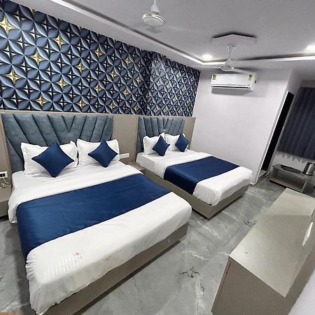 Hotel Kingdom Gandhinagar Exterior photo